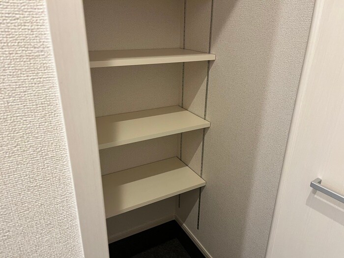 物件内観写真18　(靴箱)