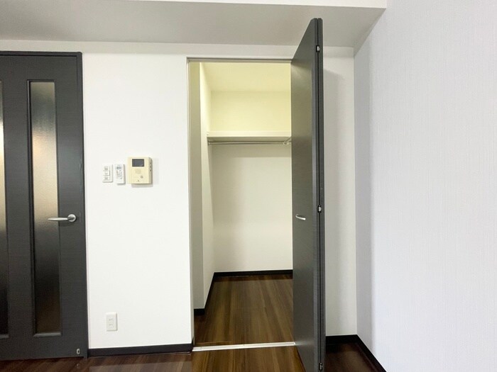 物件内観写真10　(収納)