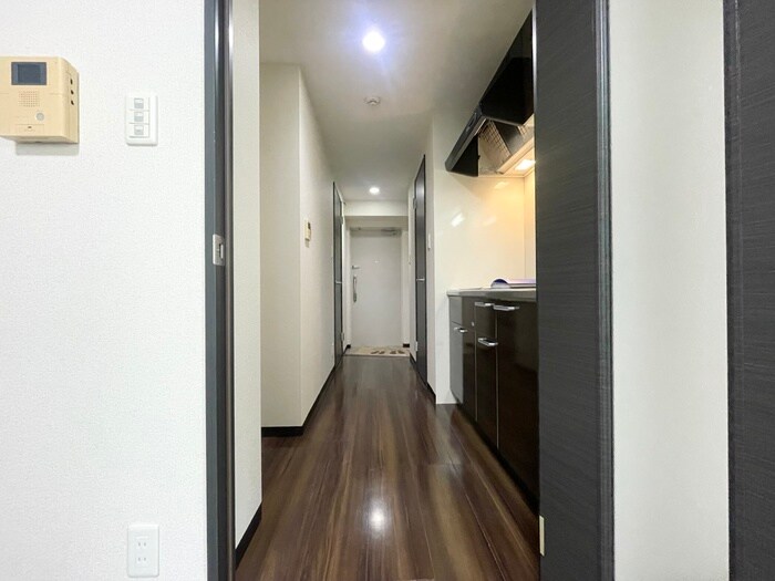 物件内観写真18　(廊下)