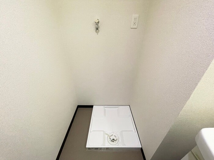 物件内観写真19　(洗濯機置場)