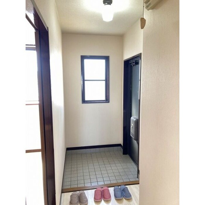 物件内観写真14　(玄関)