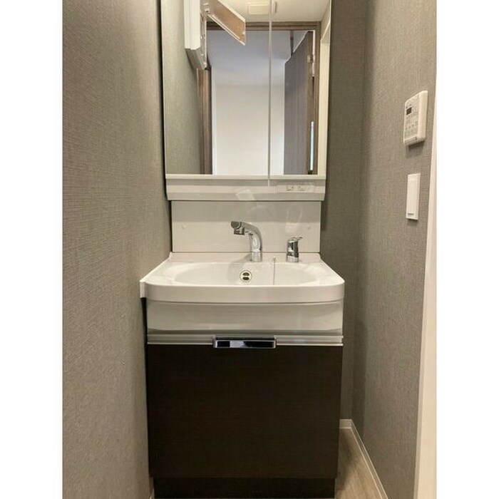 物件内観写真13　(洗面)