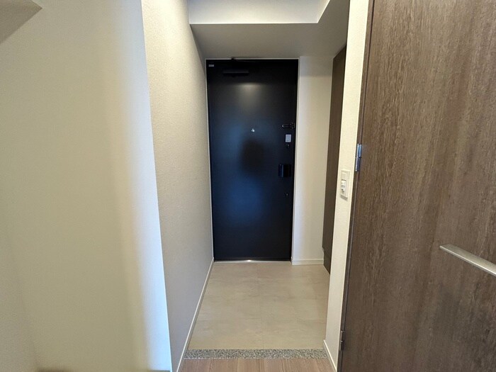 物件内観写真15　(玄関)