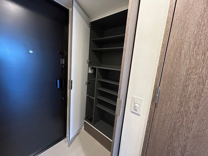 物件内観写真16　(靴箱)