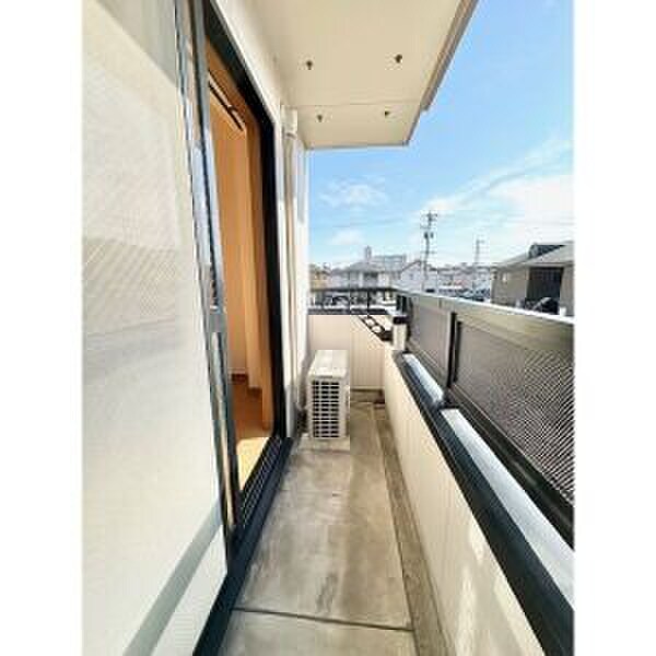 物件内観写真8　(ベランダ・バルコニー)