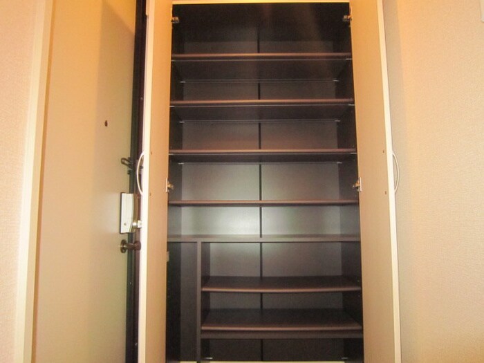 物件内観写真19　(靴箱)