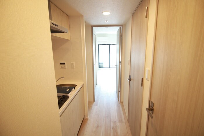 物件内観写真18　(廊下)