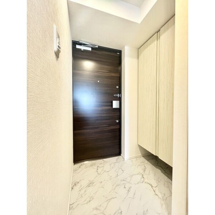 物件内観写真20　(玄関)