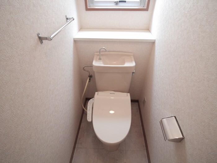 物件内観写真16　(トイレ)