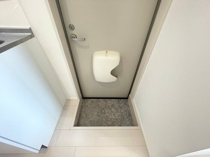 物件内観写真16　(玄関)