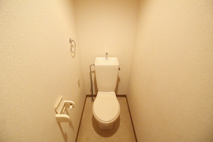 物件内観写真14　(トイレ)