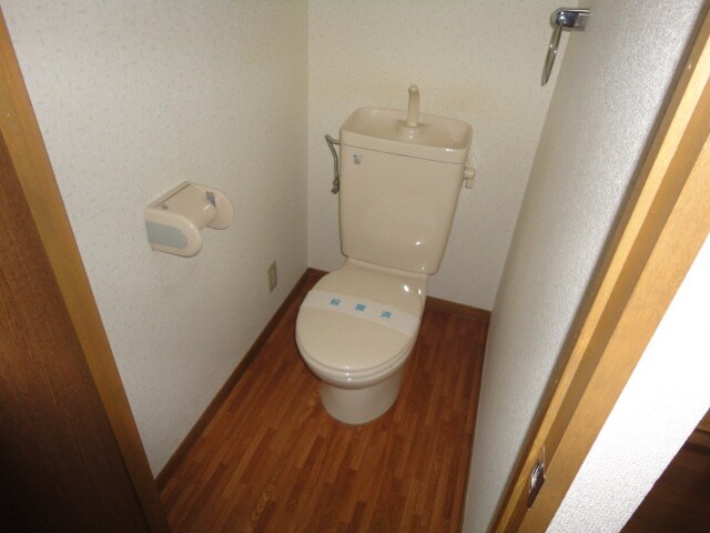 物件内観写真9　(トイレ)