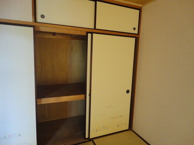 物件内観写真13　(収納)