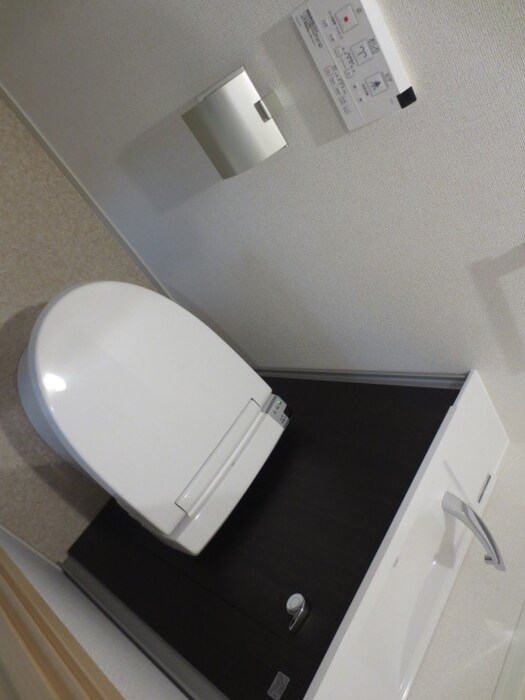 物件内観写真15　(トイレ)