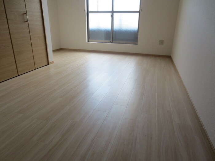 物件内観写真10　(居室)