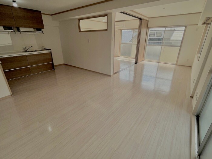 物件内観写真9　(居室)