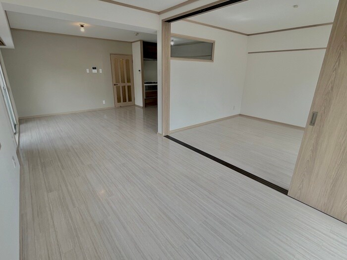 物件内観写真11　(居室)