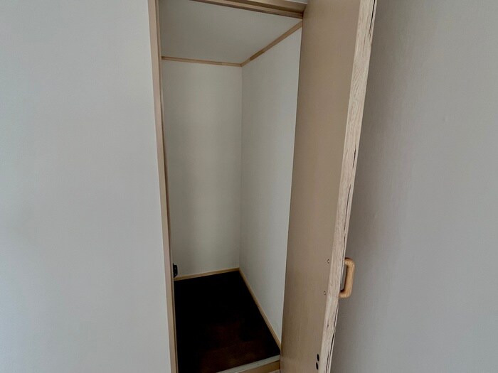 物件内観写真17　(収納)