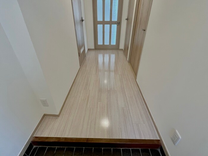 物件内観写真20　(廊下)