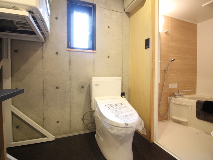 物件内観写真14　(トイレ)
