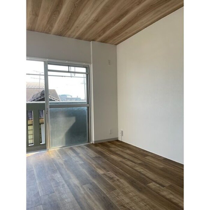 物件内観写真5　(居室)