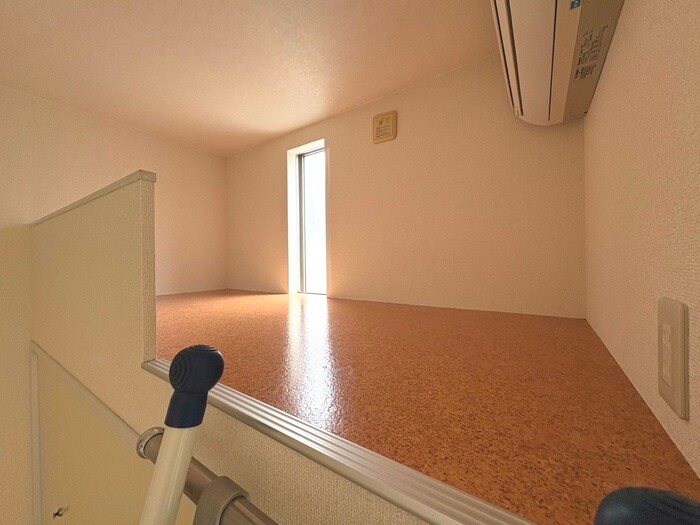 物件内観写真8　(ロフト)