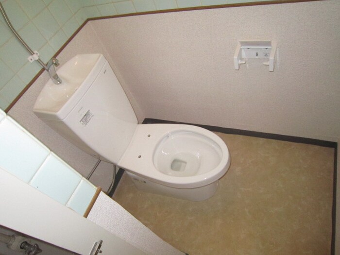 物件内観写真14　(トイレ)