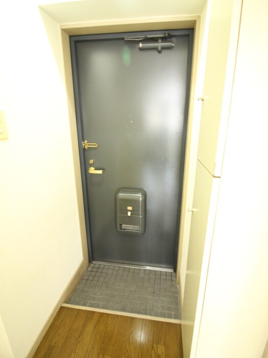 物件内観写真14　(玄関)