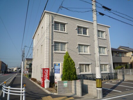 キュ－ビックカ－サ岡崎駅外観写真