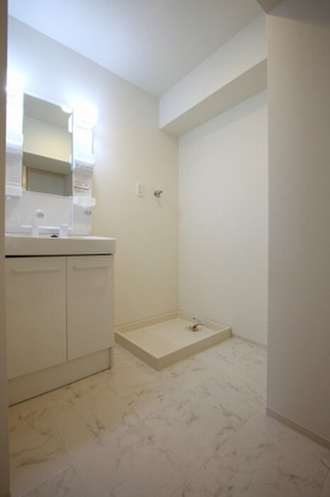 物件内観写真11　(洗面)