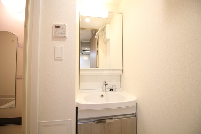 物件内観写真12　(洗面)