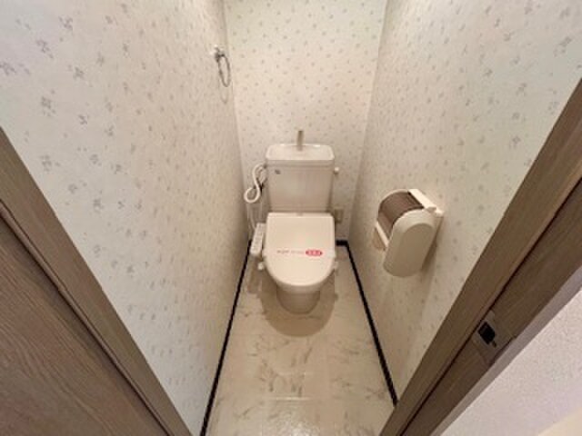 物件内観写真13　(トイレ)