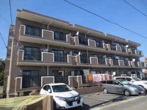 ア－バンライフ３外観写真