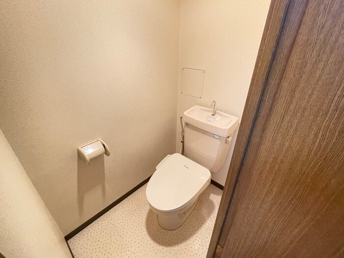 物件内観写真12　(トイレ)