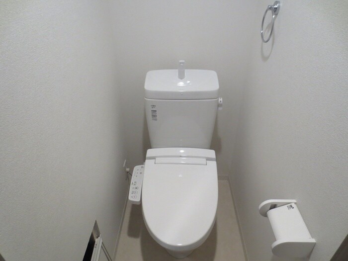 物件内観写真13　(トイレ)