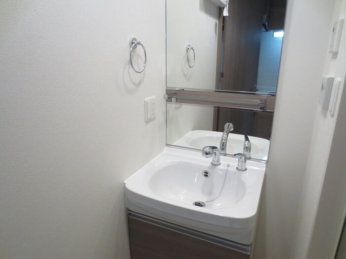 物件内観写真15　(洗面)