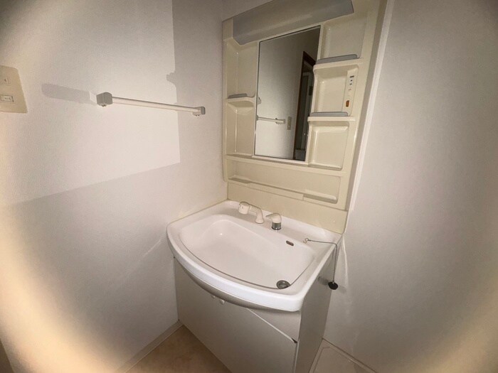 物件内観写真10　(洗面)