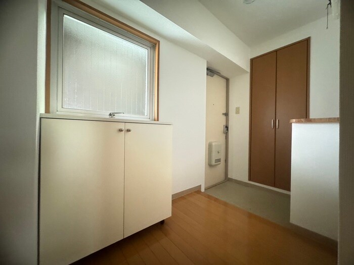 物件内観写真18　(廊下)