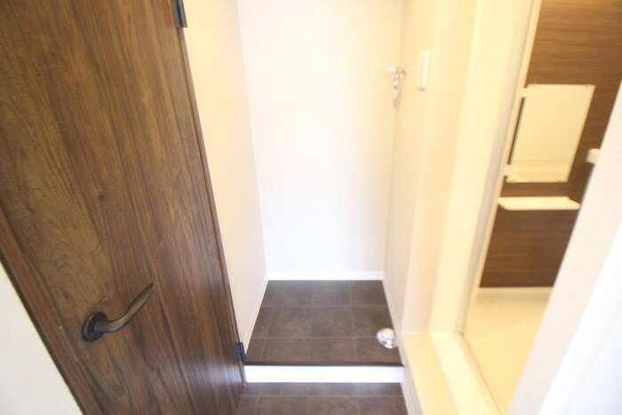 物件内観写真18　(洗濯機置場)