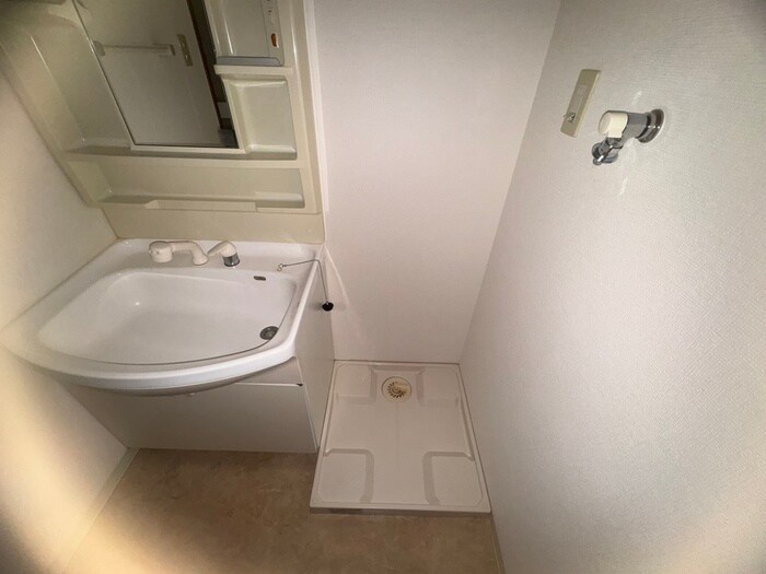 物件内観写真19　(洗濯機置場)