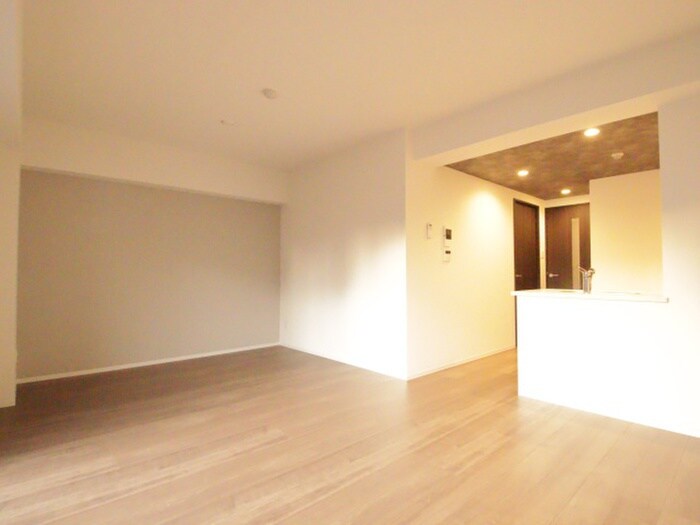 物件内観写真2　(居室)