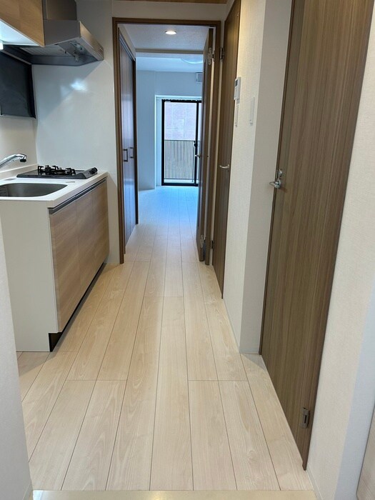 物件内観写真11　(廊下)