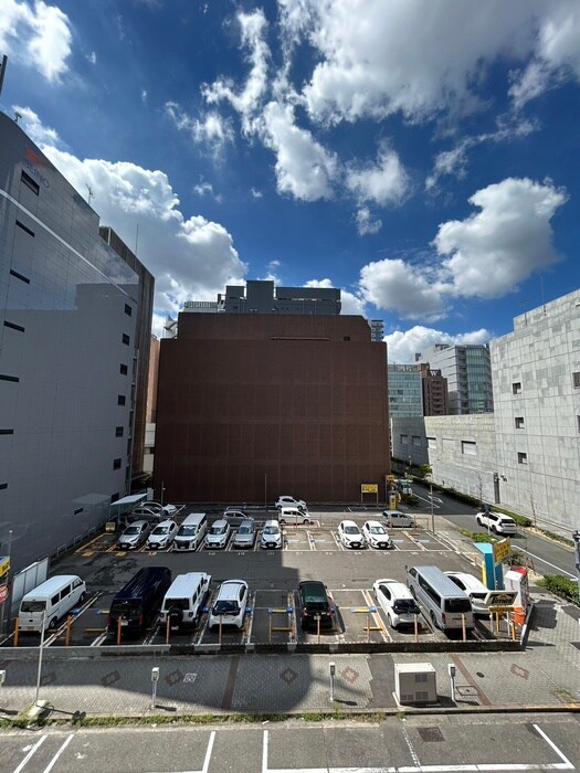 物件内観写真17　(室内からの展望)