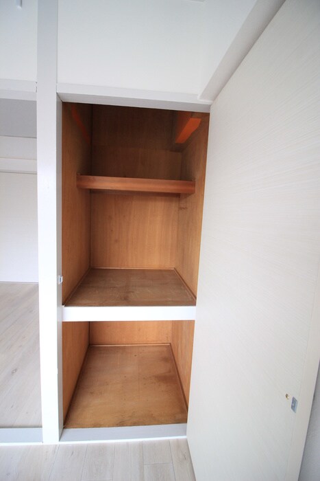 物件内観写真21　(収納)