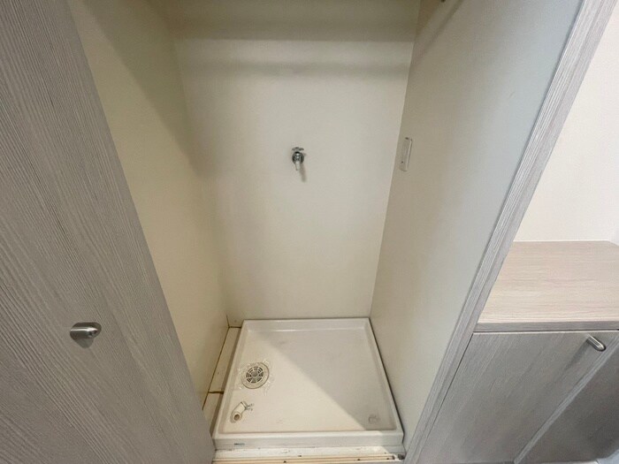 物件内観写真17　(洗濯機置場)