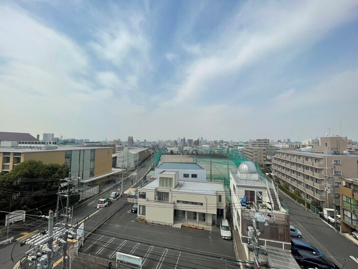 物件内観写真22　(室内からの展望)