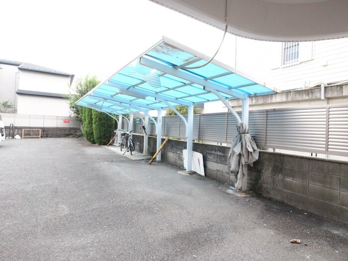 物件外観写真3　(駐輪場)