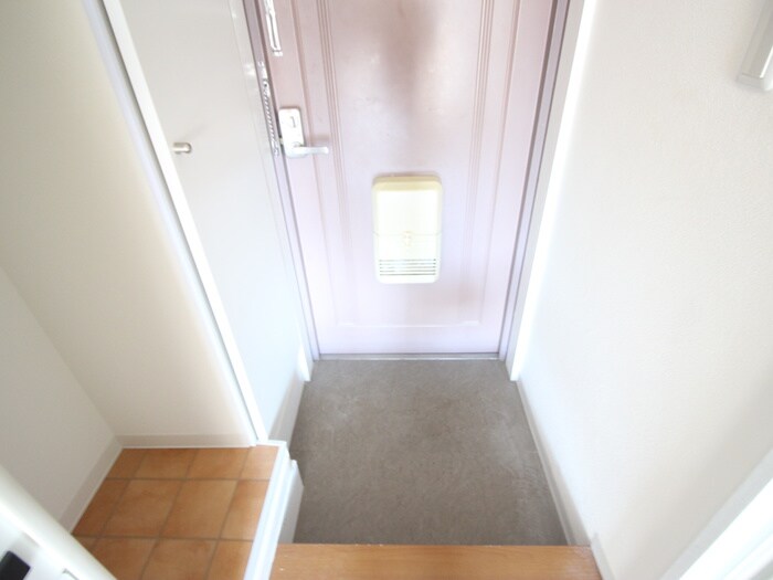 物件内観写真14　(玄関)