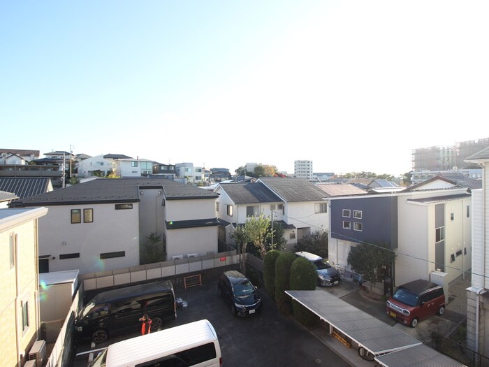 物件内観写真17　(室内からの展望)