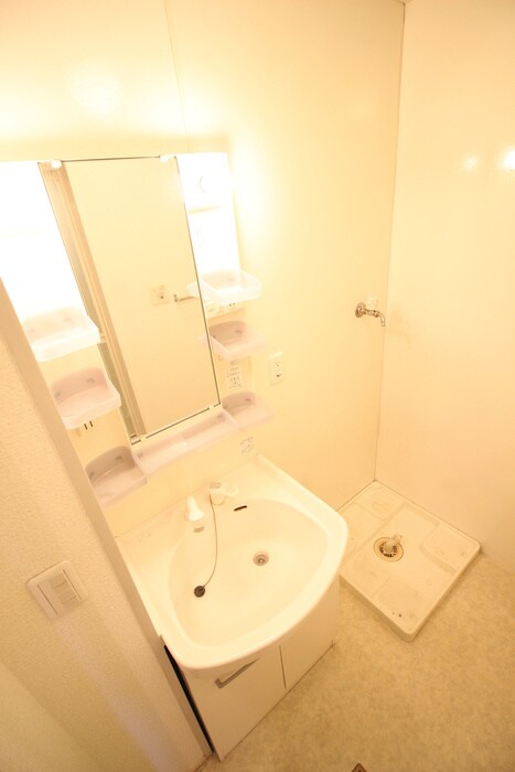 物件内観写真8　(洗面)